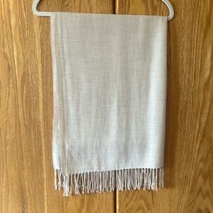 Tissue weight cashmere scarf